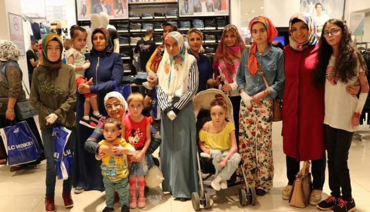 Kelebek Çocuklarımızla Bayram Alışverişi Yaptık.